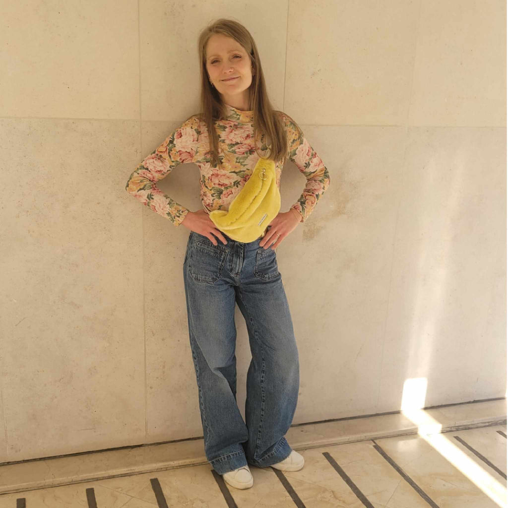 Banane en fausse fourrure jaune doré