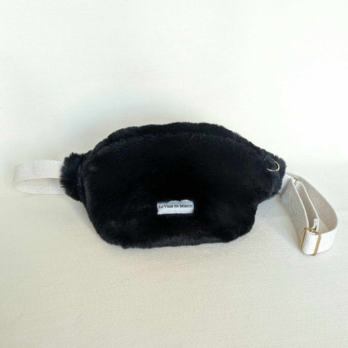 Banane en fausse fourrure noire