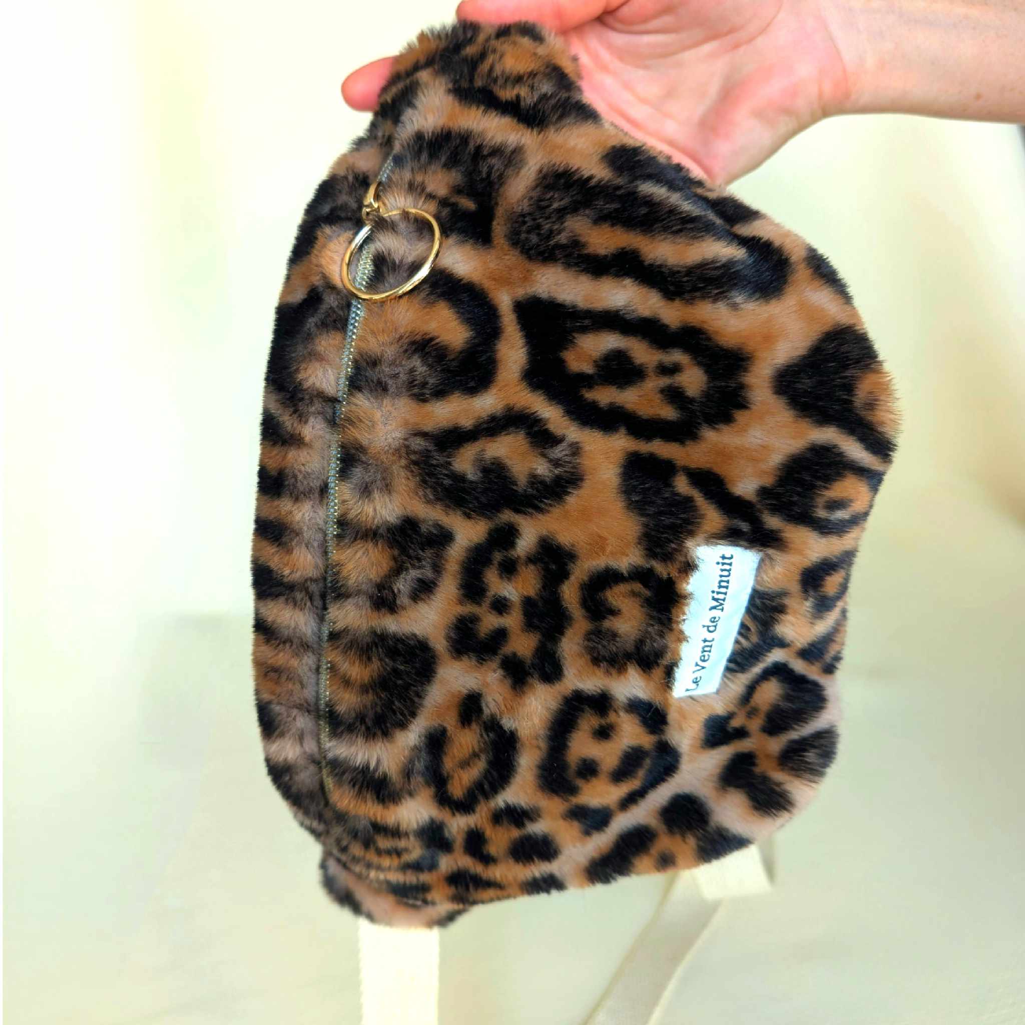 Banane en fausse fourrure léopard