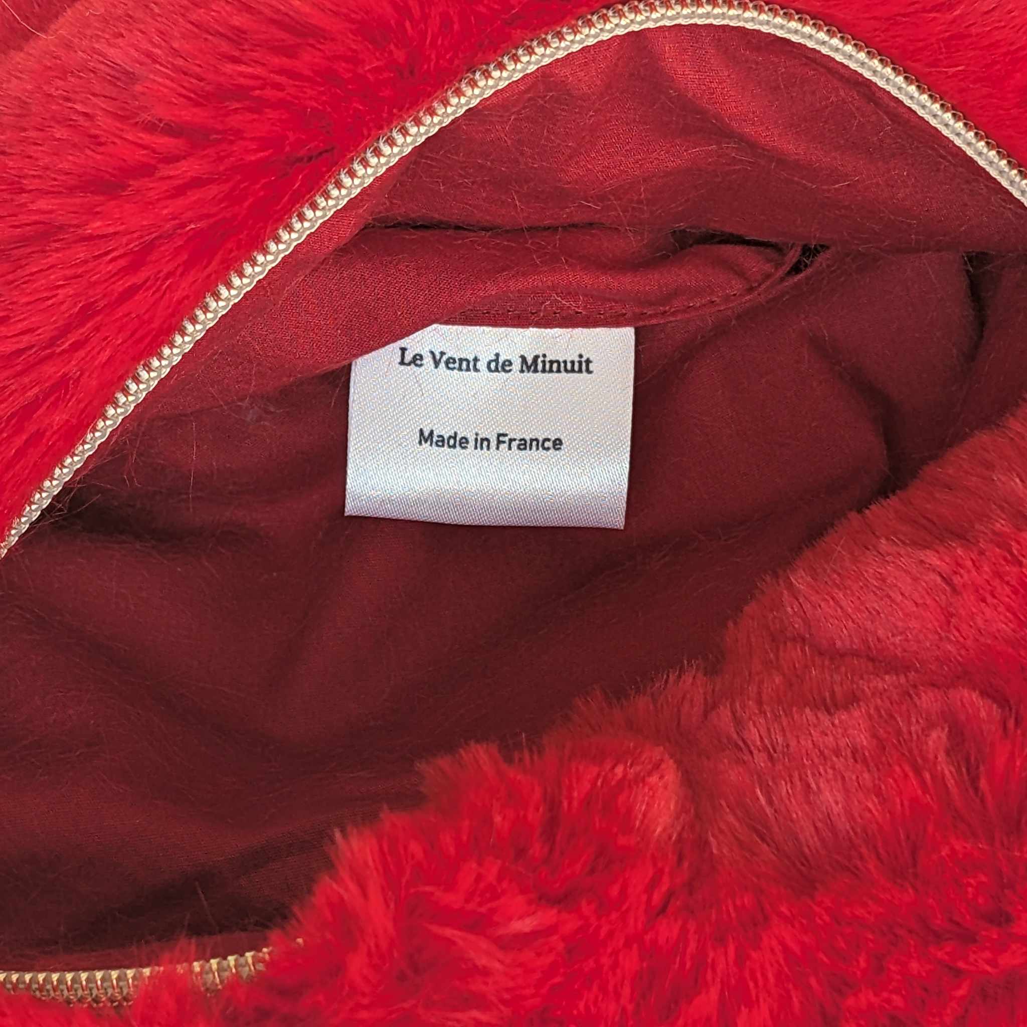 Banane en fausse fourrure rouge vif